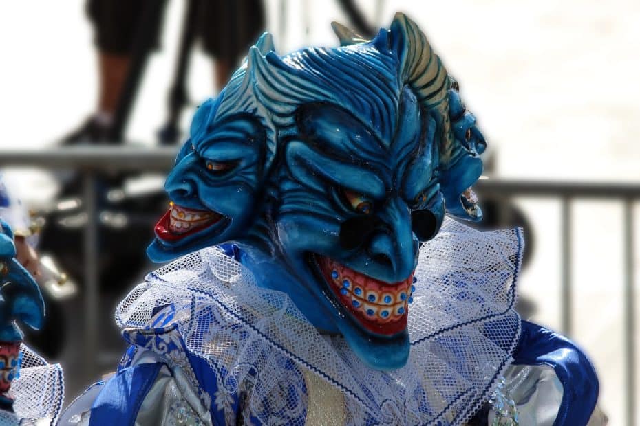 slimy horrible managing agent